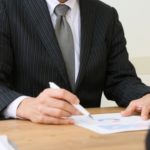 離婚の無料相談ならラプラージュへ。兵庫・神戸・明石・芦屋・西宮・尼崎・大阪ほか全国対応。夫(妻)の不倫,浮気・暴力,ＤＶ・借金・モラハラ等の離婚原因、子供の親権・養育費、別居・法律,手続き,条件,方法,費用・弁護士,行政書士に離婚協議書や公正証書の作成・慰謝料,財産分与,年金分割等の記載などの依頼