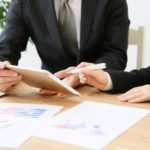 離婚の無料相談ならラプラージュへ。兵庫・神戸・明石・芦屋・西宮・尼崎・大阪ほか全国対応。夫(妻)の不倫,浮気・暴力,ＤＶ・借金・モラハラ等の離婚原因、子供の親権・養育費、別居・法律,手続き,条件,方法,費用・弁護士,行政書士に離婚協議書や公正証書の作成・慰謝料,財産分与,年金分割等の記載などの依頼